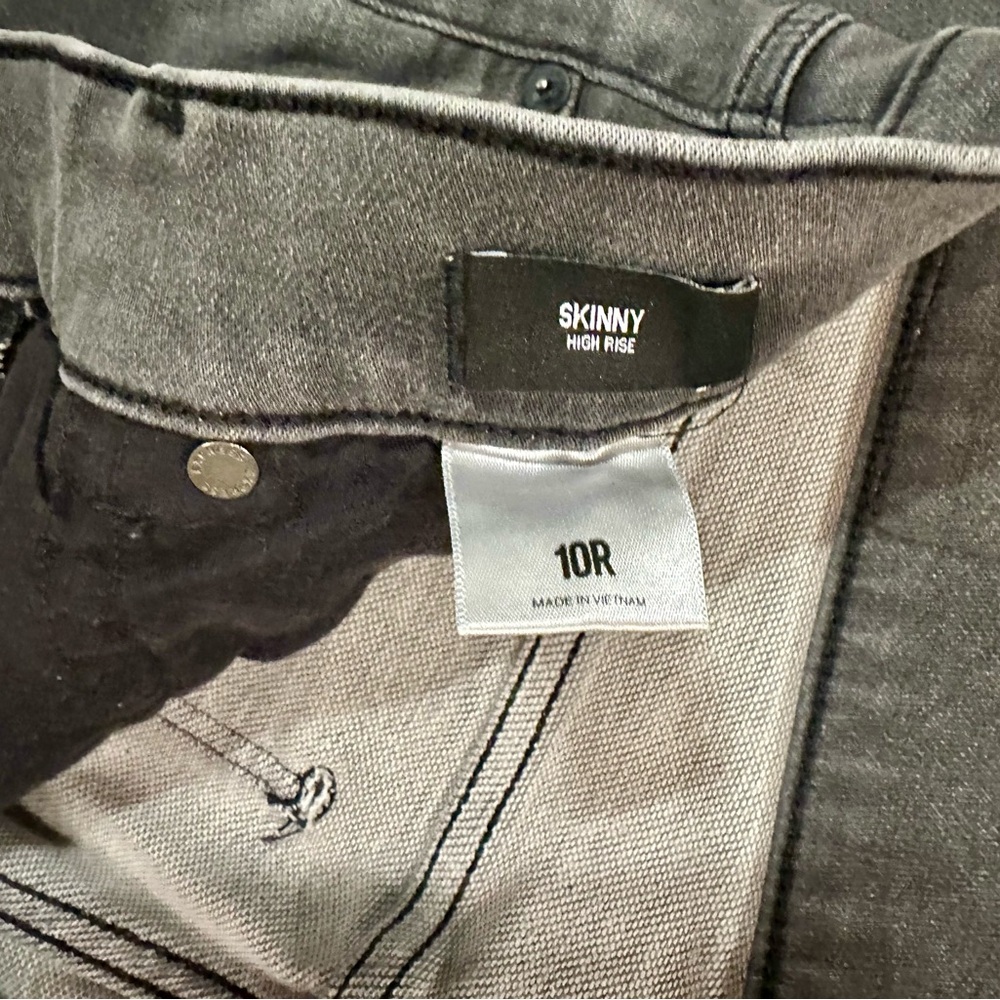 Express Women's Skinny Jeans - Dark Gray - Picture 4 of 4